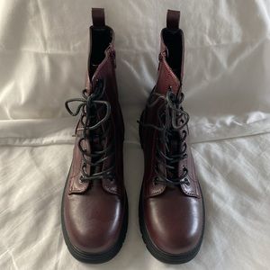 Sonoma burgundy boots 9.5 NWOT